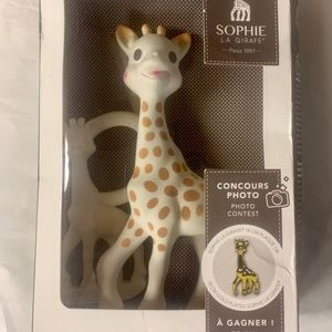 Brand New Sophie La Girafe w/bonus Sophie teether